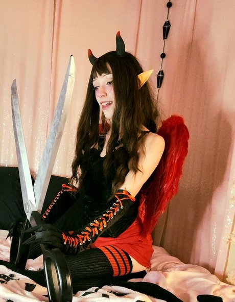 Ur_succubus_gf