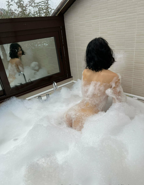 Photo nue de fuite OnlyFans de Selfishara