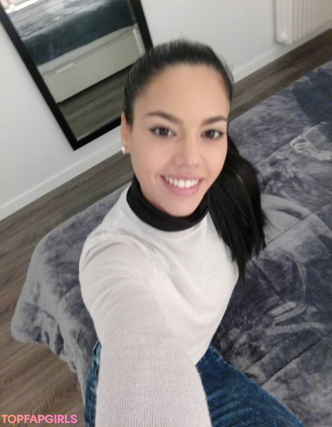 Photo nue de fuite OnlyFans de Apolonialapiedra #12 Photo nue de fuite OnlyFans de Apolonialapiedra #12