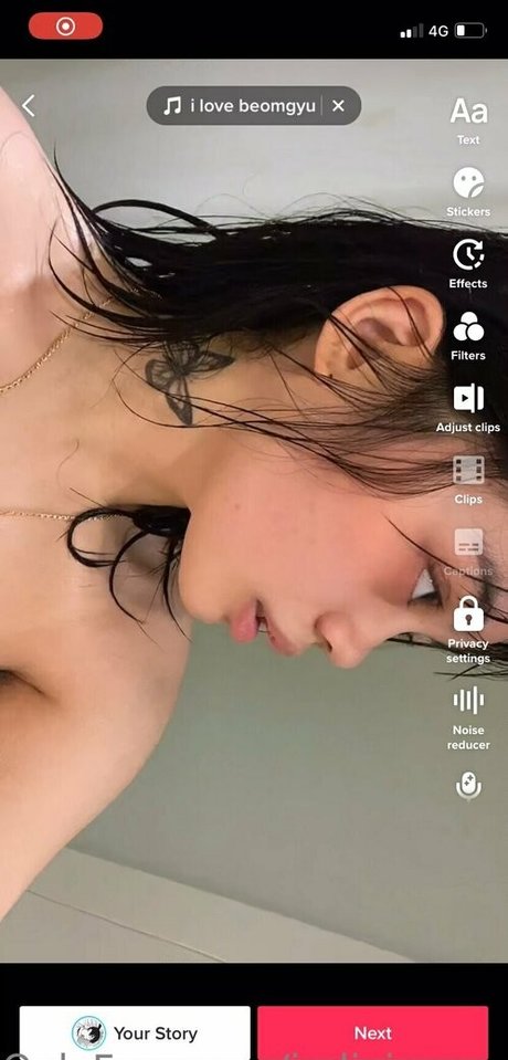 Photo nue de fuite OnlyFans de Iadivinecomedie
