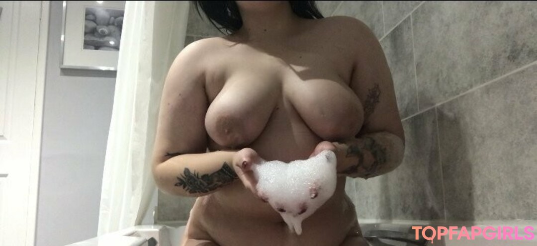 Photo nue de fuite OnlyFans de Prettypumpkins1 #2 Photo nue de fuite OnlyFans de Prettypumpkins1 #2