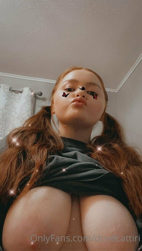 Photo nue de fuite OnlyFans de Dovecattiri