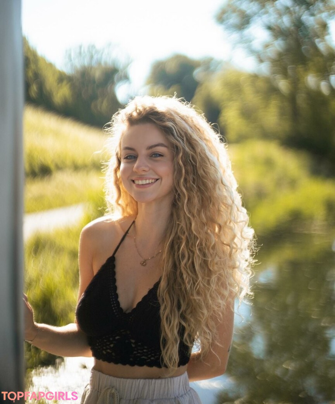 Photo nue de fuite OnlyFans de Dalmalaluna #3 Photo nue de fuite OnlyFans de Dalmalaluna #3