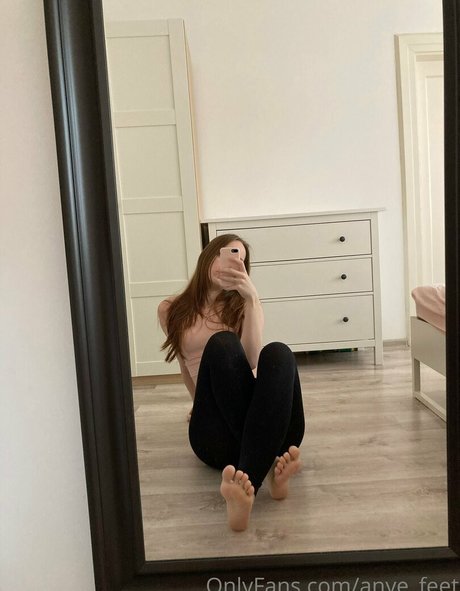 Photo nue de fuite OnlyFans de Anyefeet