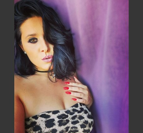 Hotsexymommy69