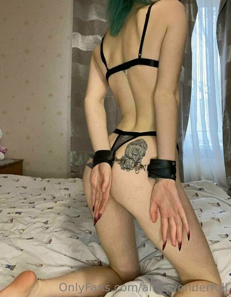 Photo nue de fuite OnlyFans de Alicewonderfull