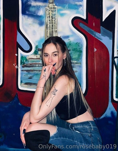 Photo nue de fuite OnlyFans de Rosebaby019