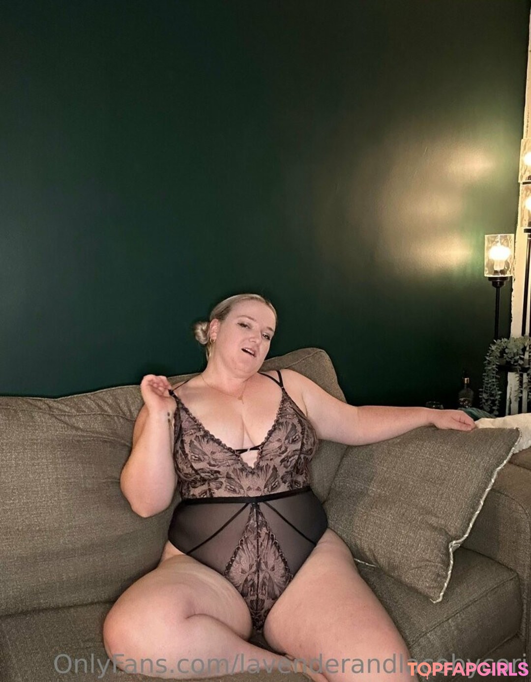 Photo nue de fuite OnlyFans de Lavenderandlacebycori #5 Photo nue de fuite OnlyFans de Lavenderandlacebycori #5