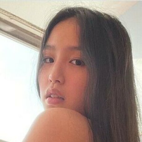 Photo nue de fuite OnlyFans de Peaches Tien