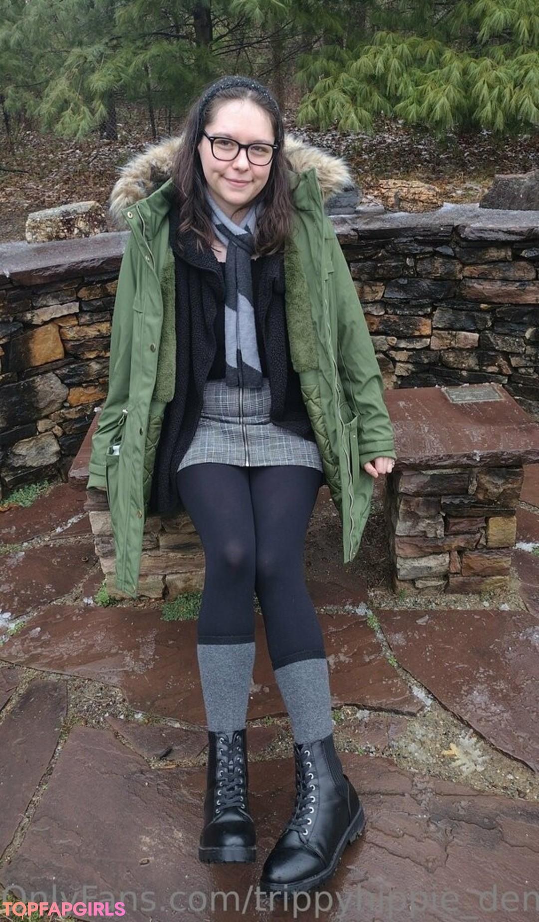 Photo nue de fuite OnlyFans de Trippyhippiedemise #11 Photo nue de fuite OnlyFans de Trippyhippiedemise #11