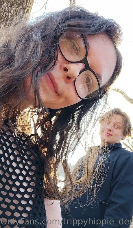 Photo nue de fuite OnlyFans de Trippyhippiedemise
