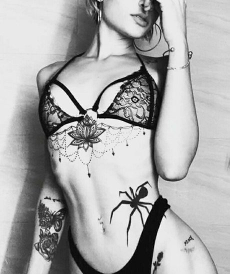 Photo nue de fuite OnlyFans de Alejandra Barbie