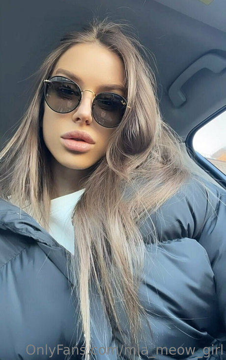 Mia_meow_girl