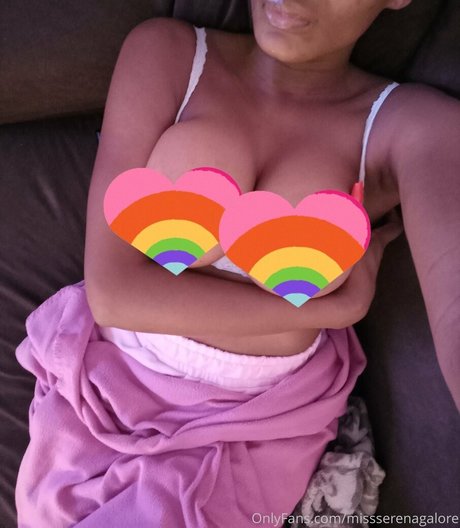 Photo nue de fuite OnlyFans de Missserenagalore