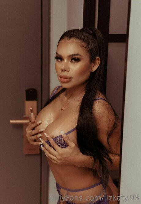 Photo nue de fuite OnlyFans de Lizkaty93