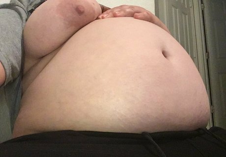 Photo nue de fuite OnlyFans de Foodandsexsorcery2
