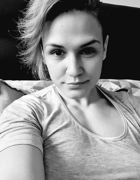 Bella_tough_cookie