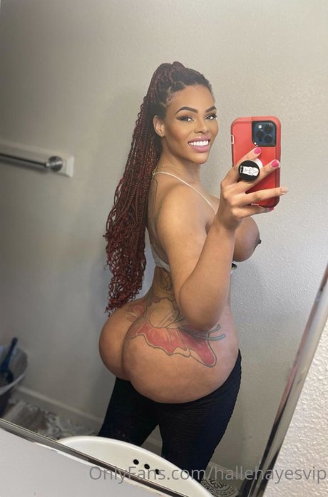 Photo nue de fuite OnlyFans de Halle Hayes