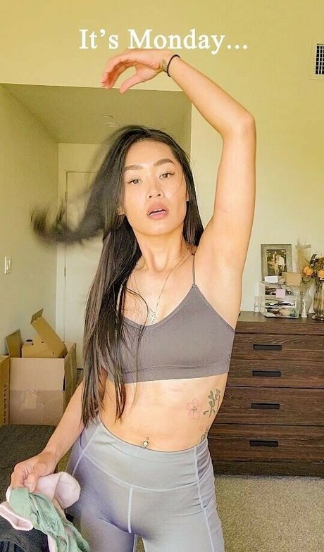 Photo nue de fuite OnlyFans de Elizabeth Tran