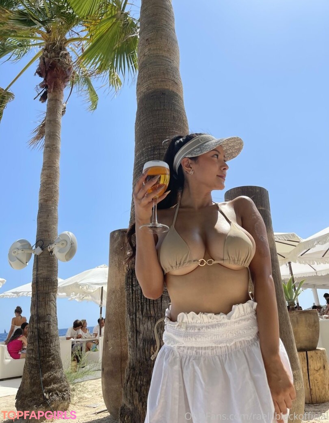 Photo nue de fuite OnlyFans de Raelilblack #1661