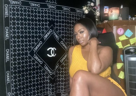 Therealchanellealicia