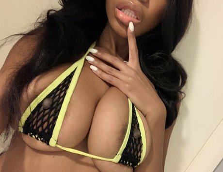Tanyaadenisefans