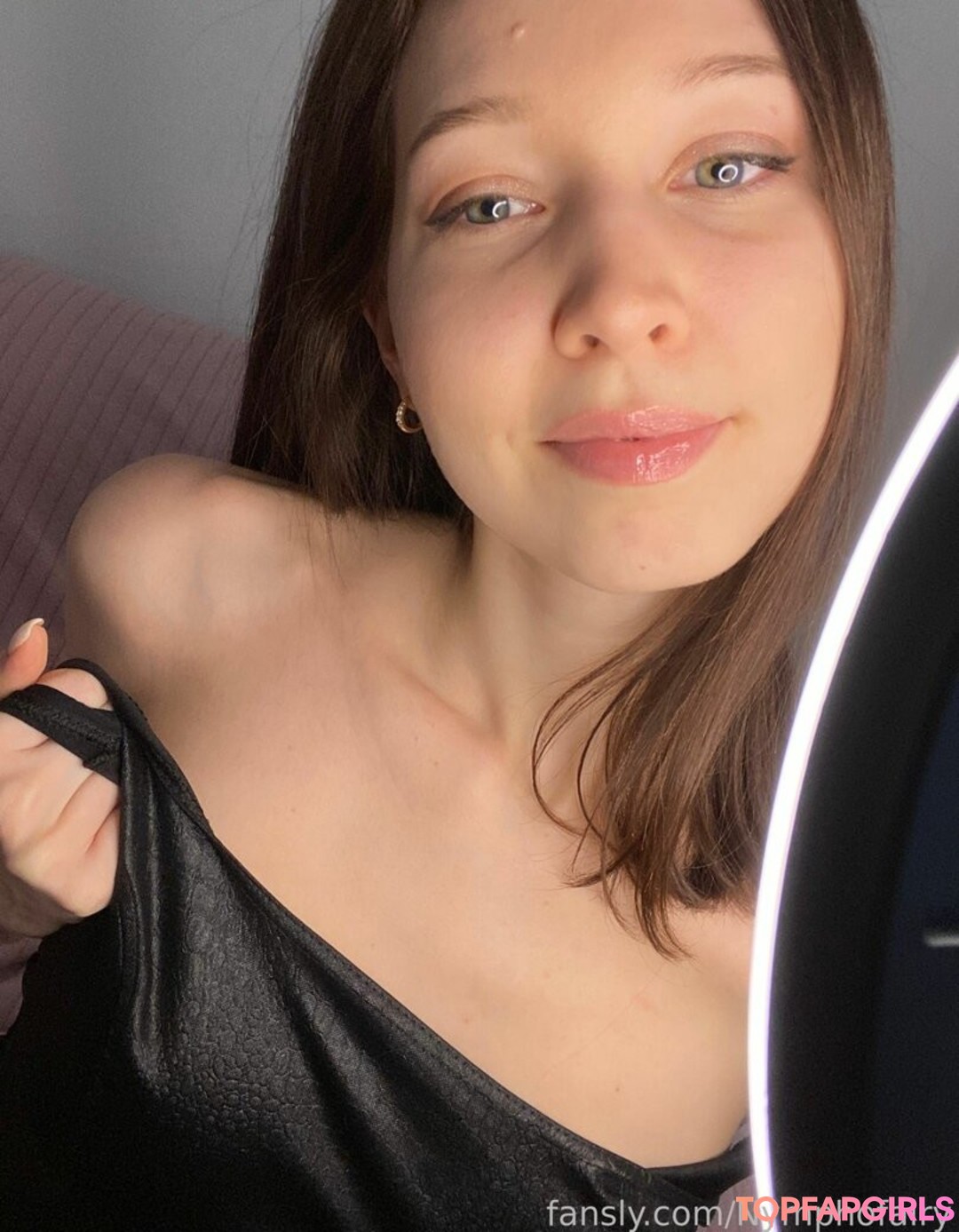 Photo nue de fuite OnlyFans de Nymphofairy #4 Photo nue de fuite OnlyFans de Nymphofairy #4