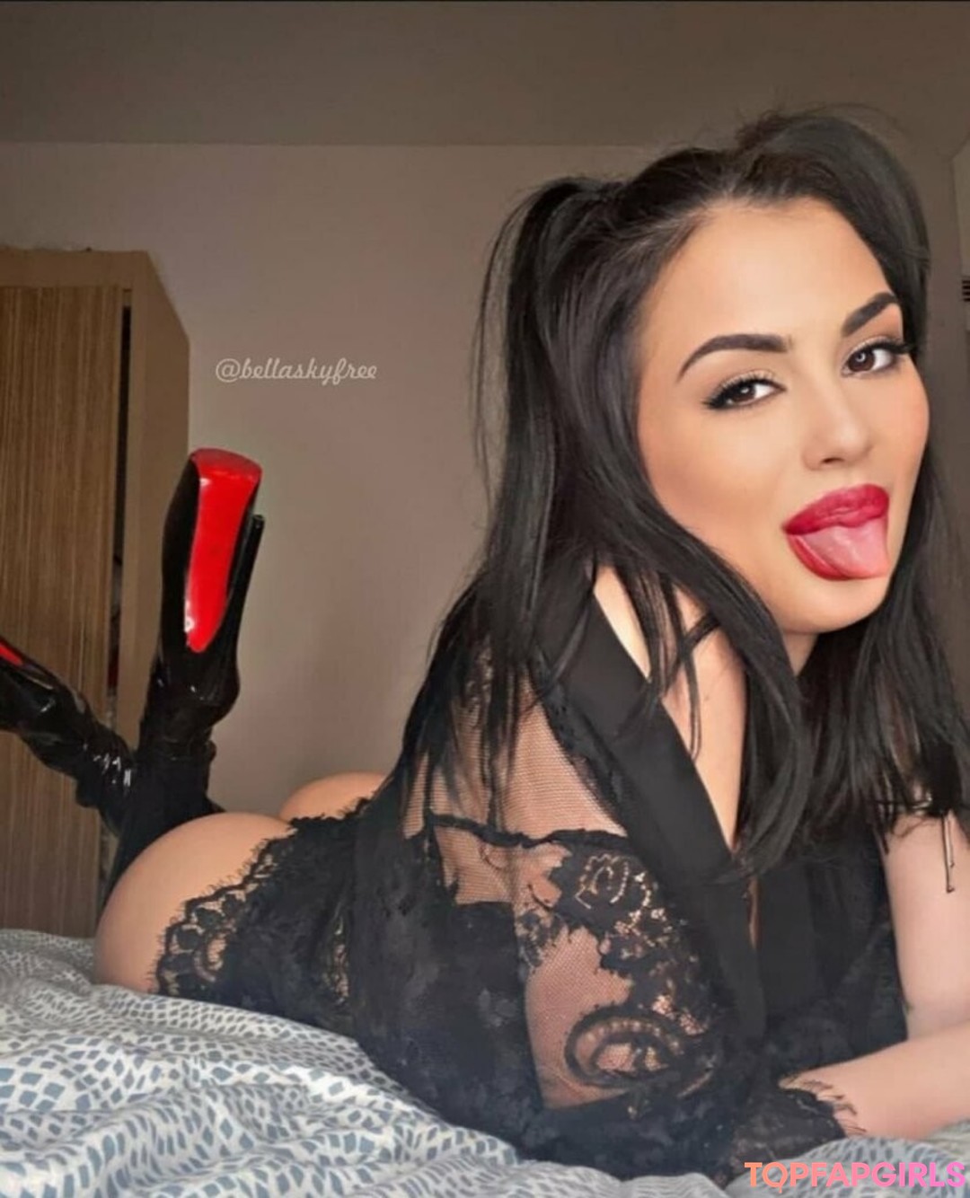 Photo nue de fuite OnlyFans de Charlottejohnsonn #27 Photo nue de fuite OnlyFans de Charlottejohnsonn #27