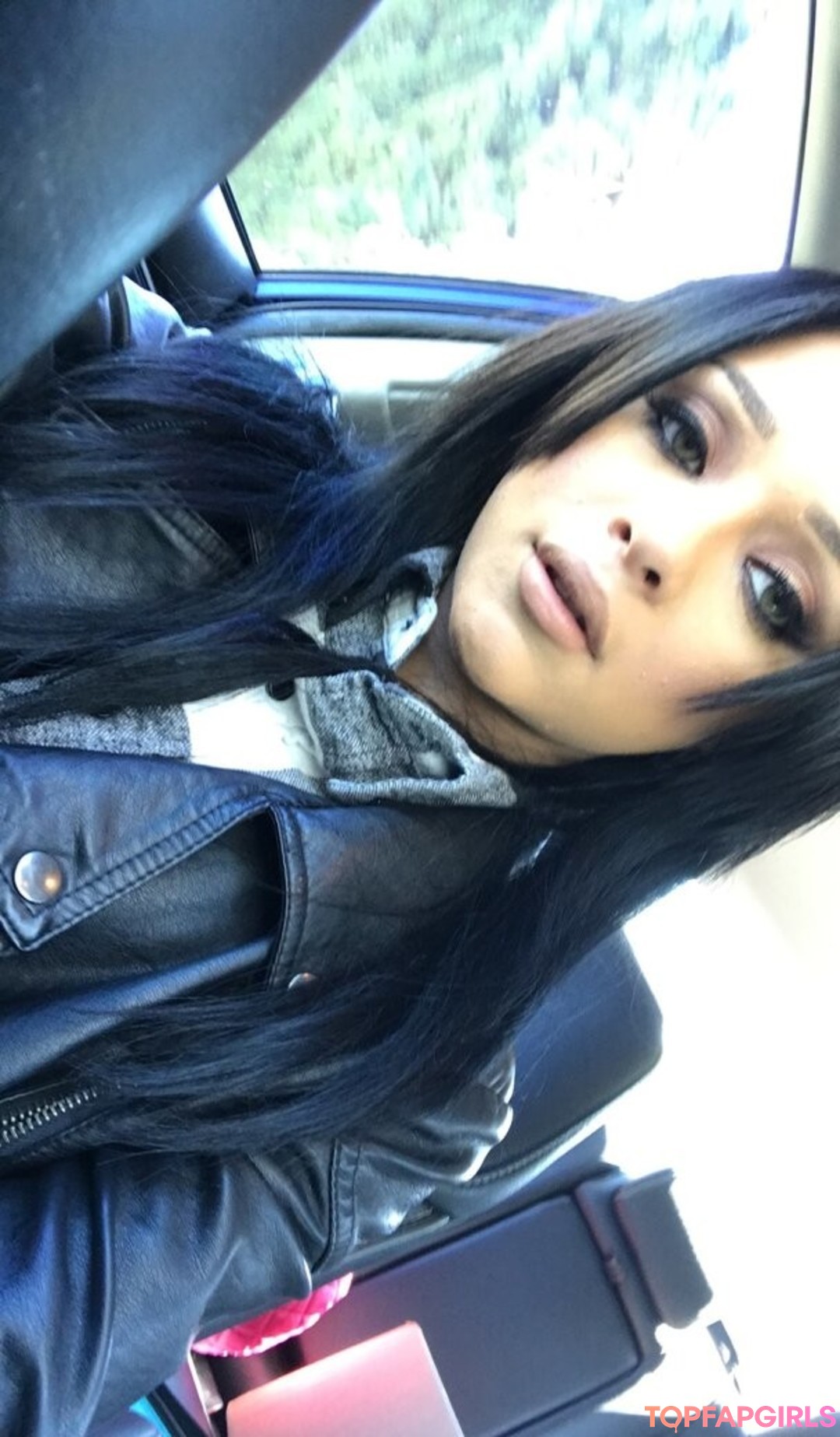 Photo nue de fuite OnlyFans de Hollyhendrix #8 Photo nue de fuite OnlyFans de Hollyhendrix #8