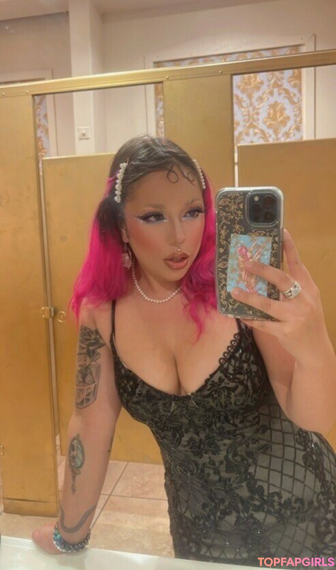 Photo nue de fuite OnlyFans de Aquaaamami #33 Photo nue de fuite OnlyFans de Aquaaamami #33