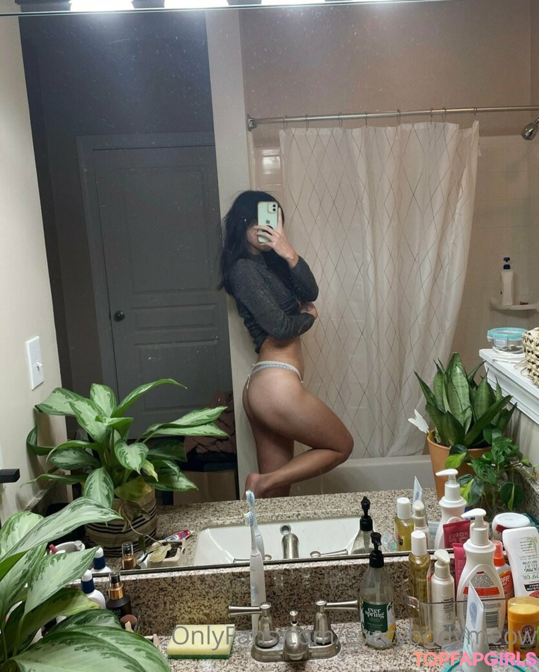 Photo nue de fuite OnlyFans de Everybodymeow #113 Photo nue de fuite OnlyFans de Everybodymeow #113