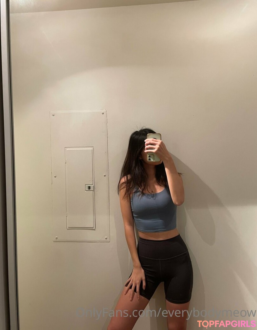 Photo nue de fuite OnlyFans de Everybodymeow #82 Photo nue de fuite OnlyFans de Everybodymeow #82