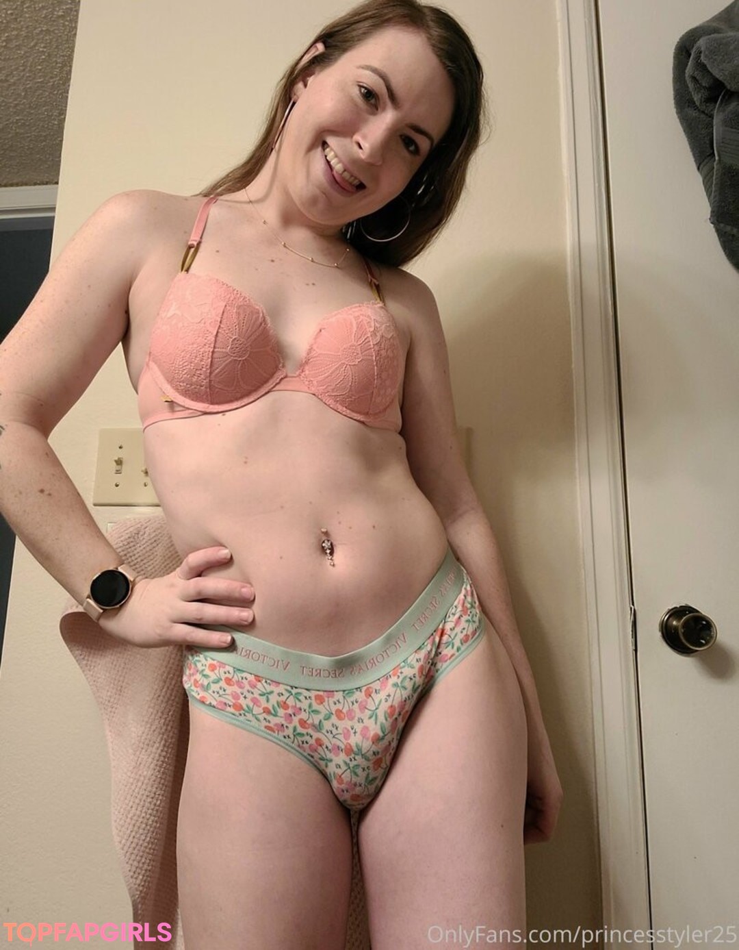 Photo nue de fuite OnlyFans de Princesstyler25 #61 Photo nue de fuite OnlyFans de Princesstyler25 #61