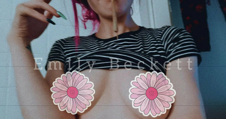 Photo nue de fuite OnlyFans de Emilybee9