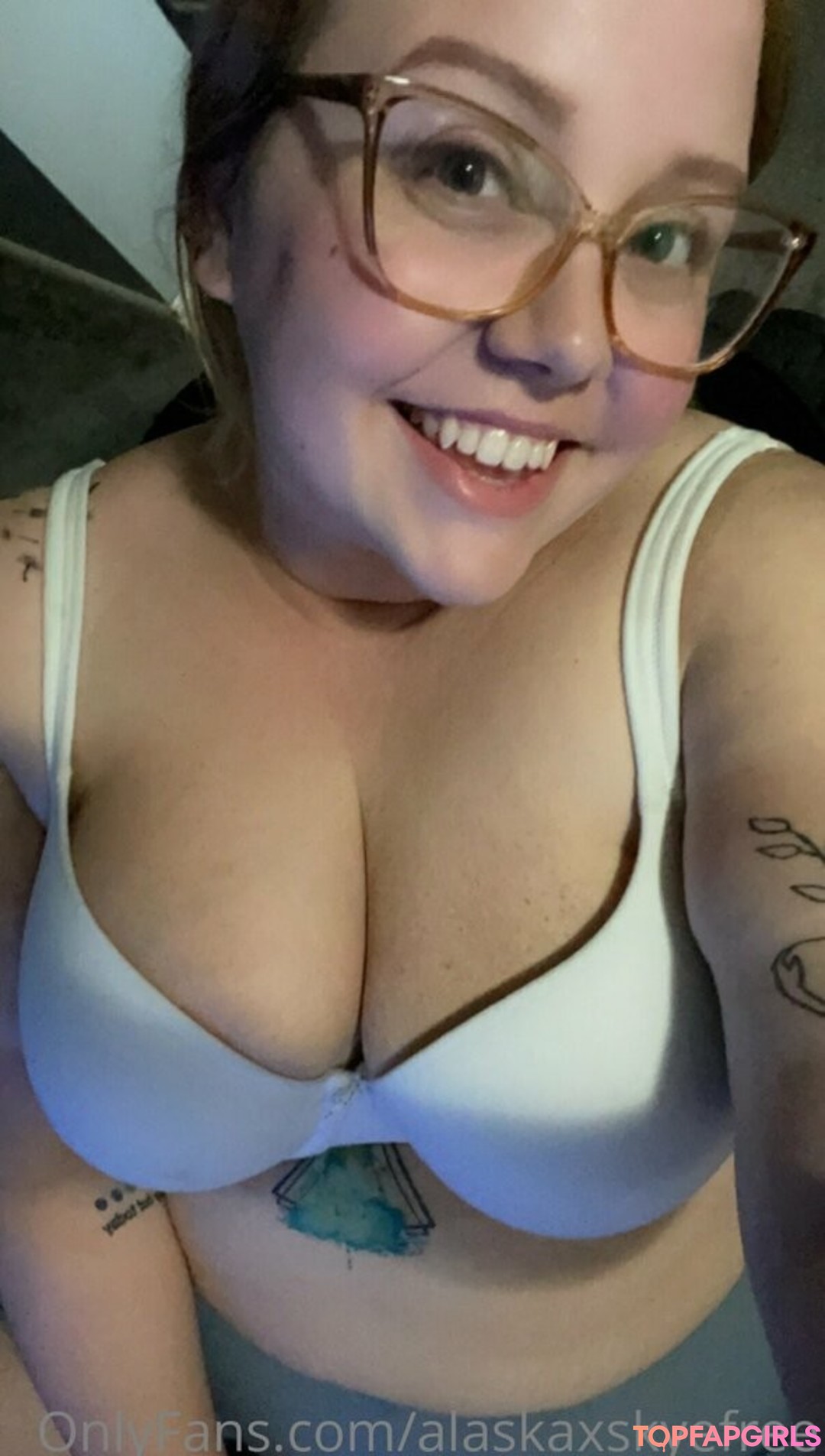 Photo nue de fuite OnlyFans de Alaskaxskyefree #11 Photo nue de fuite OnlyFans de Alaskaxskyefree #11