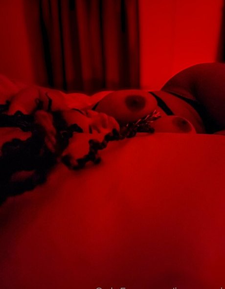 Photo nue de fuite OnlyFans de Issareed
