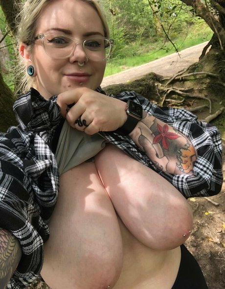 Tattooedaprilfree