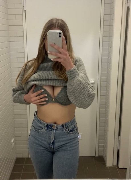 Layla.18