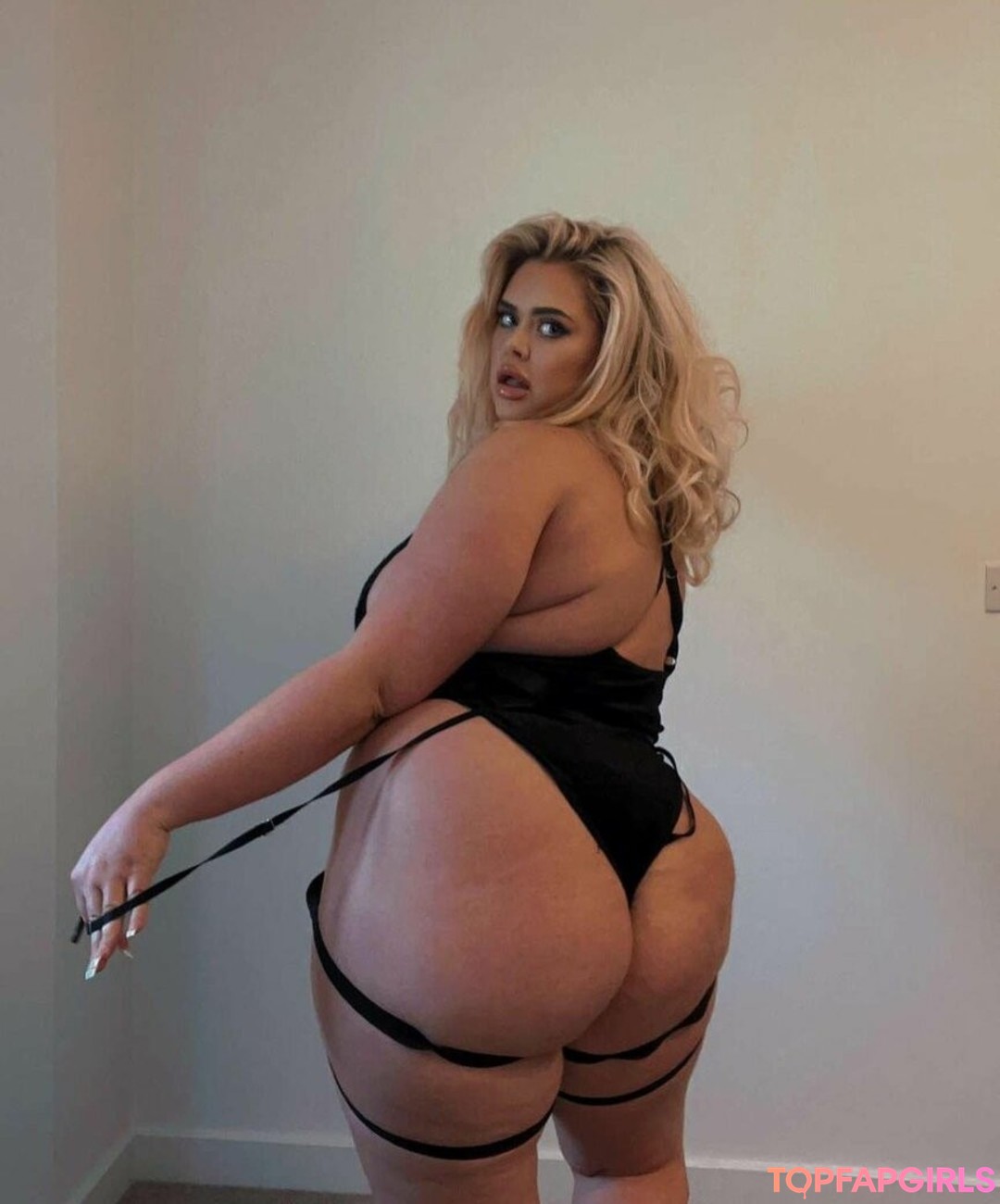 Photo nue de fuite OnlyFans de Susannah Elizabeth #156 Photo nue de fuite OnlyFans de Susannah Elizabeth #156