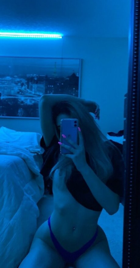 Photo nue de fuite OnlyFans de Angelinaguercio