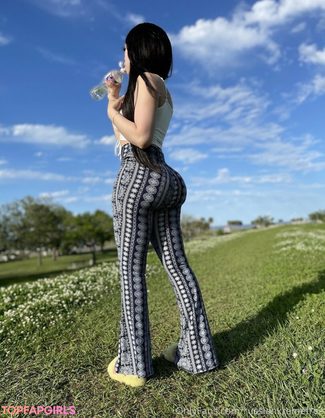 Photo nue de fuite OnlyFans de Russiankremebts #1 Photo nue de fuite OnlyFans de Russiankremebts #1