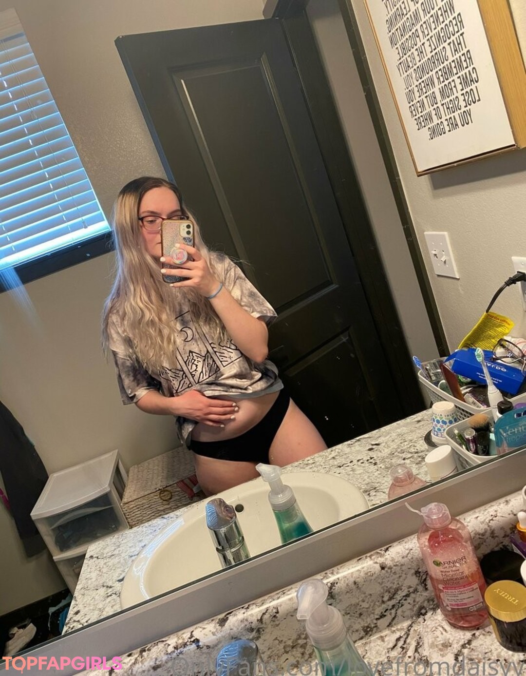 Photo nue de fuite OnlyFans de Lovefromdaisyy #4 Photo nue de fuite OnlyFans de Lovefromdaisyy #4