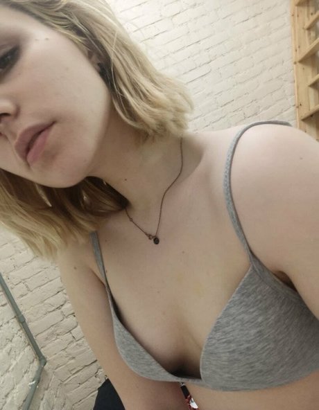Dirty_blonde__
