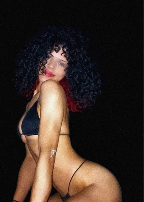 Photo nue de fuite OnlyFans de Scarletsblade