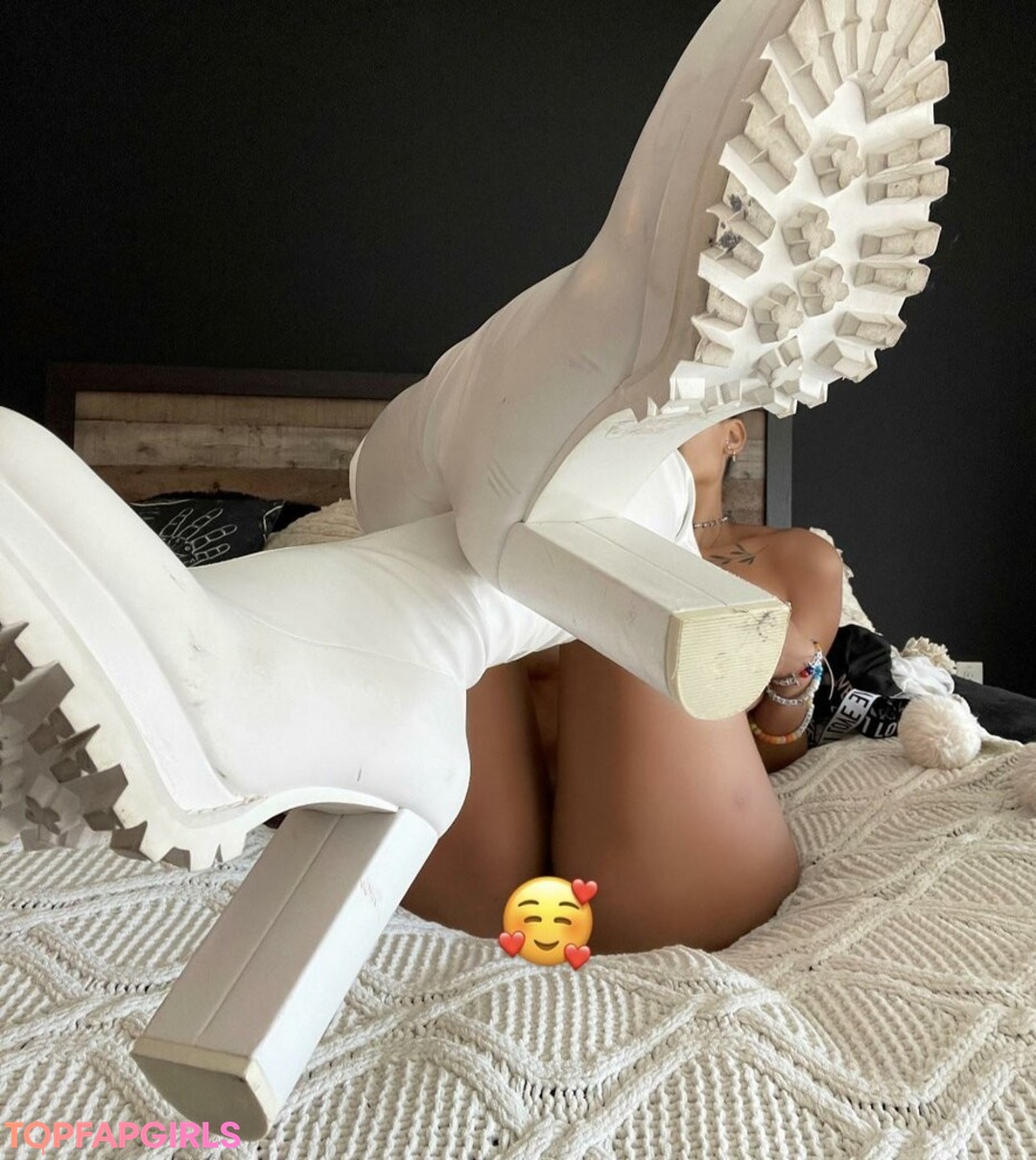 Photo nue de fuite OnlyFans de Daddieslittlefox #4 Photo nue de fuite OnlyFans de Daddieslittlefox #4