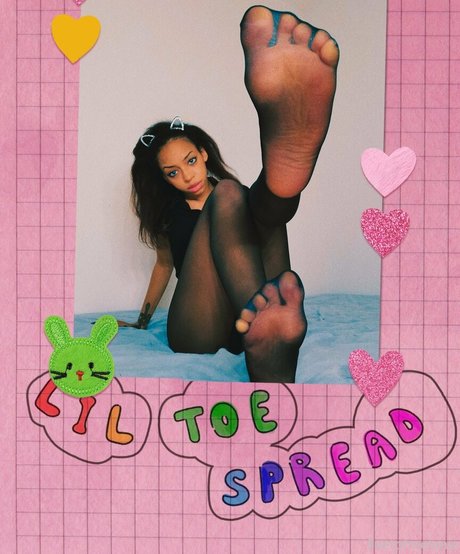 Feetofmelanie