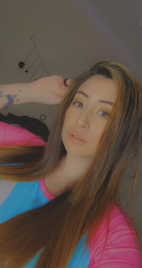 Poppycarminexxx