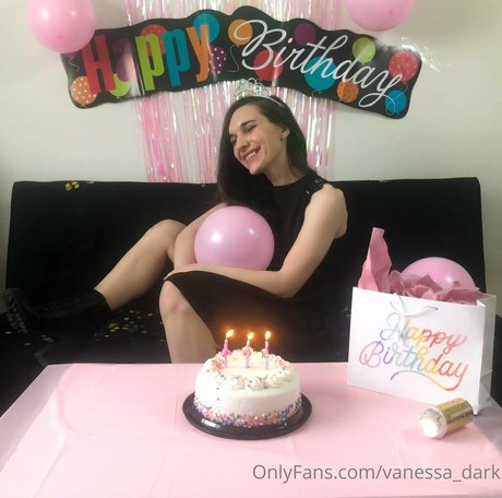 Vanessa_dark
