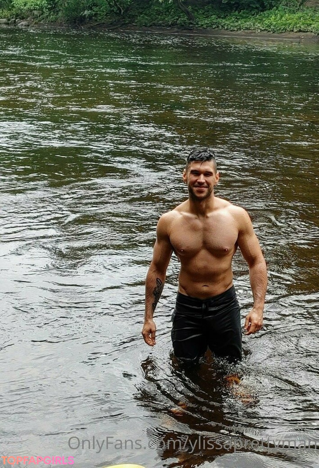 Photo nue de fuite OnlyFans de Ylissaprettymanfree #23 Photo nue de fuite OnlyFans de Ylissaprettymanfree #23