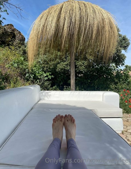 Photo nue de fuite OnlyFans de Xoxolovelyfeet